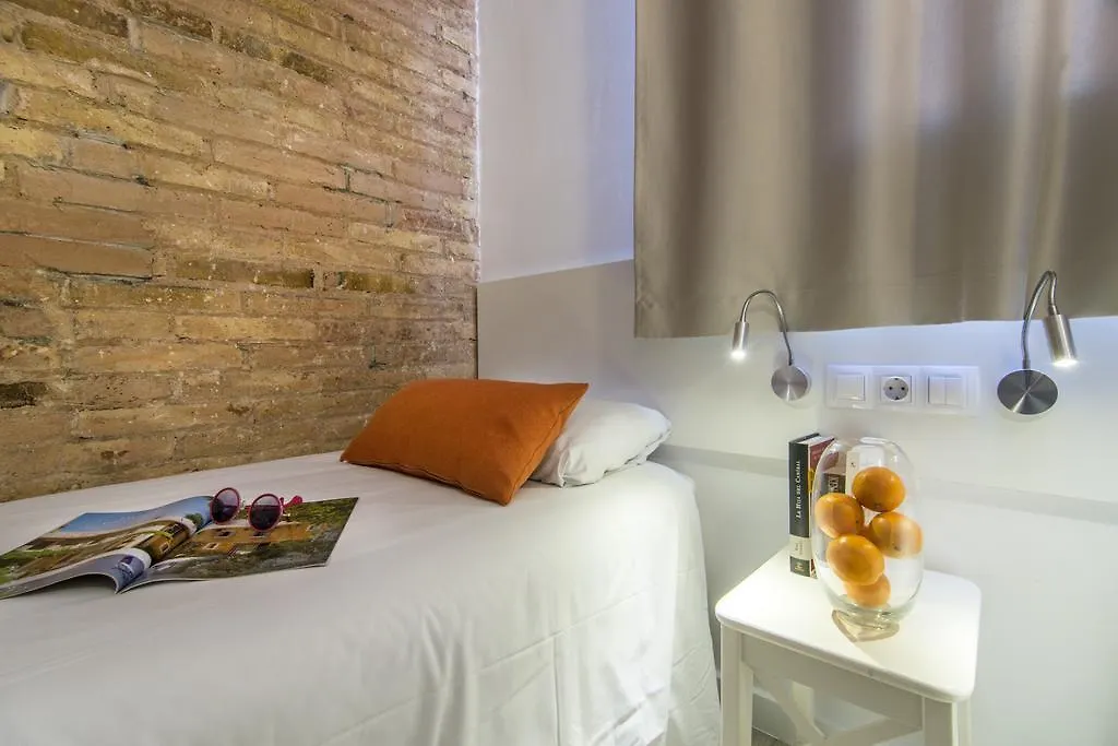 Happy People Sagrada Familia Apartments Barcelona 0*,