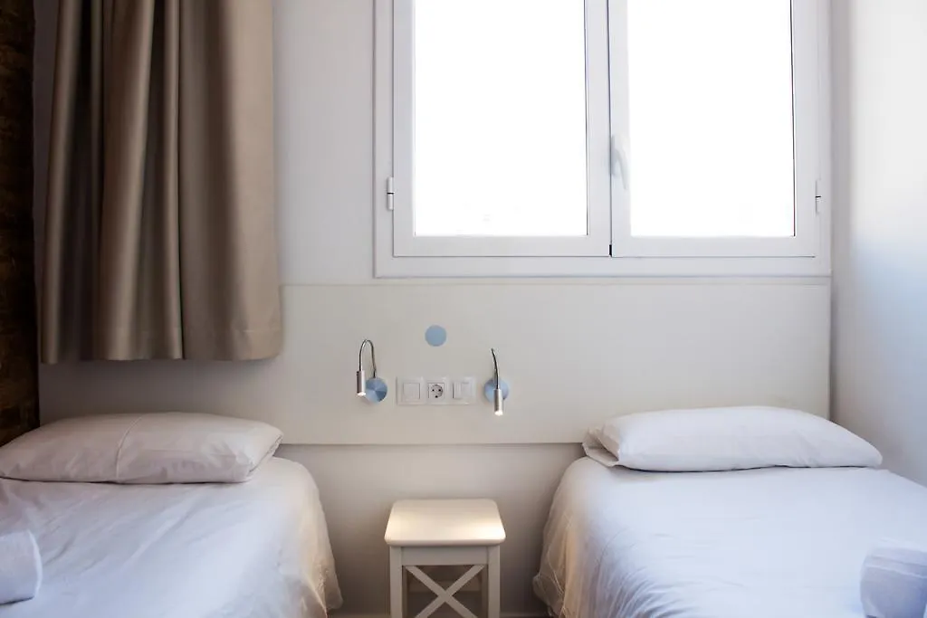 Happy People Sagrada Familia Apartments Barcellona Spagna